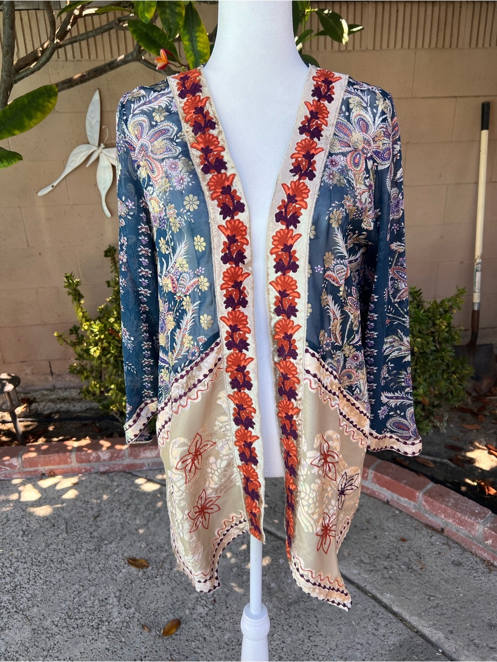 Soft Surroundings Navy & Cream Embroidered Open-Front Cardigan/kimono